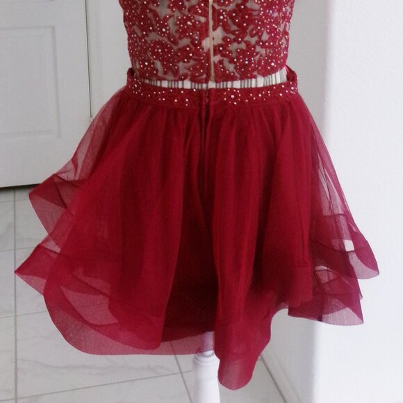 Jodi Kristoper 2 Piece Cropped Skirt Set Cranberry Red Sparkly Formal  11 / M - Picture 11 of 15